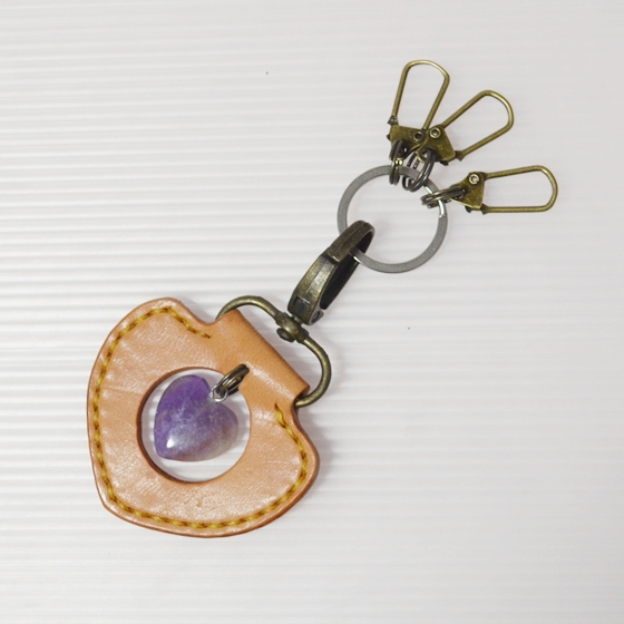 革＋天然石のキーホルダー用アクセサリーの画像